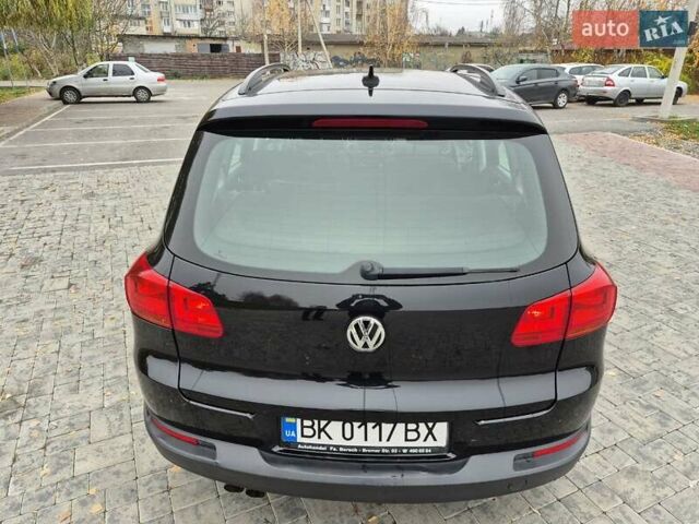 Чорний Фольксваген Тігуан, об'ємом двигуна 1.39 л та пробігом 253 тис. км за 11500 $, фото 5 на Automoto.ua