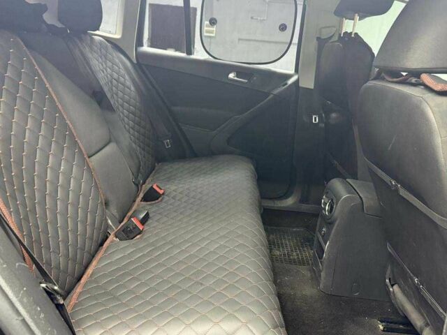 Черный Фольксваген Тигуан, объемом двигателя 2 л и пробегом 186 тыс. км за 12300 $, фото 15 на Automoto.ua