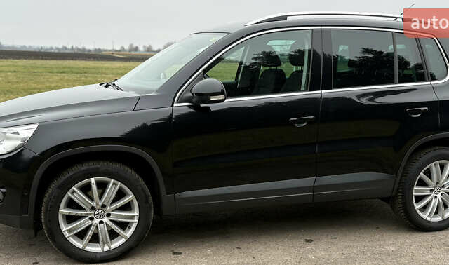 Черный Фольксваген Тигуан, объемом двигателя 1.39 л и пробегом 213 тыс. км за 9399 $, фото 2 на Automoto.ua