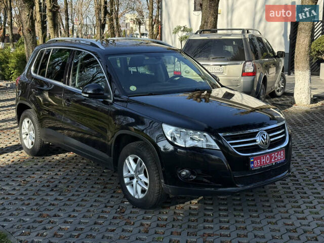 Чорний Фольксваген Тігуан, об'ємом двигуна 2 л та пробігом 257 тис. км за 12800 $, фото 8 на Automoto.ua