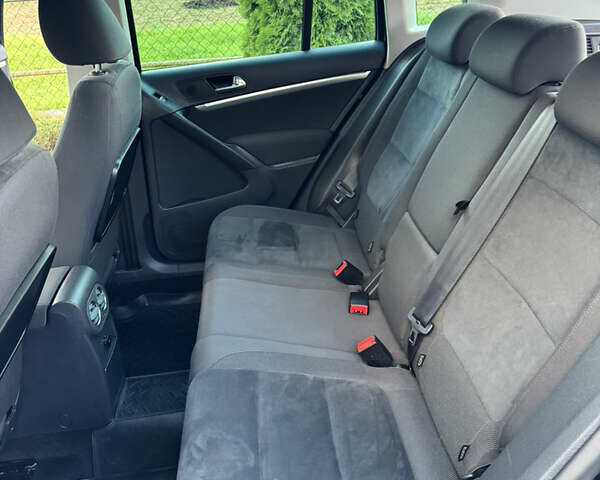 Черный Фольксваген Тигуан, объемом двигателя 1.97 л и пробегом 182 тыс. км за 14000 $, фото 15 на Automoto.ua