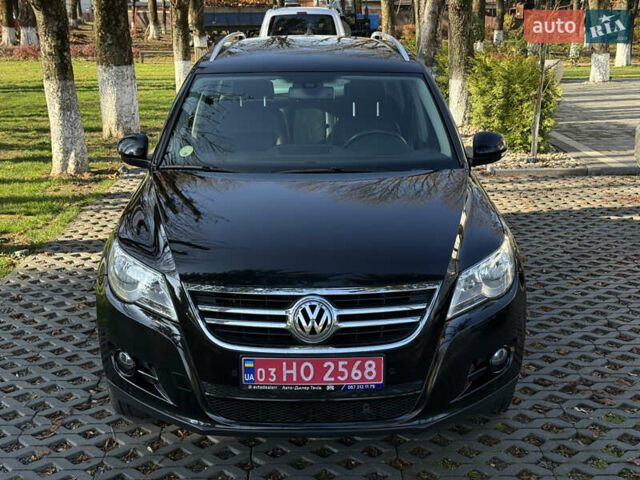 Чорний Фольксваген Тігуан, об'ємом двигуна 2 л та пробігом 257 тис. км за 12800 $, фото 6 на Automoto.ua