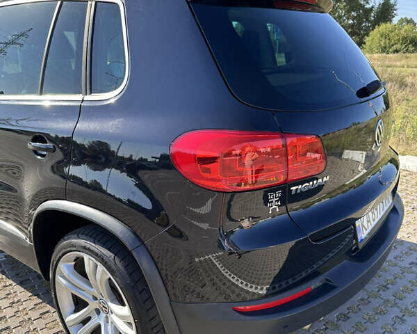 Черный Фольксваген Тигуан, объемом двигателя 1.98 л и пробегом 123 тыс. км за 14800 $, фото 62 на Automoto.ua