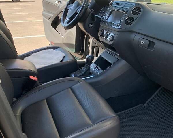 Чорний Фольксваген Тігуан, об'ємом двигуна 2 л та пробігом 226 тис. км за 11600 $, фото 11 на Automoto.ua