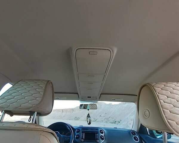 Чорний Фольксваген Тігуан, об'ємом двигуна 1.98 л та пробігом 231 тис. км за 10500 $, фото 21 на Automoto.ua