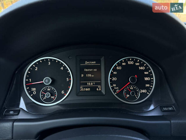 Чорний Фольксваген Тігуан, об'ємом двигуна 2 л та пробігом 257 тис. км за 12800 $, фото 33 на Automoto.ua