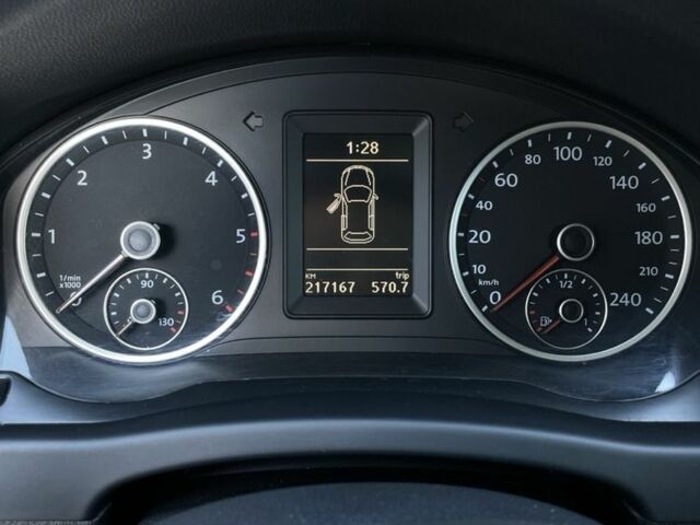 Чорний Фольксваген Тігуан, об'ємом двигуна 2 л та пробігом 230 тис. км за 13000 $, фото 20 на Automoto.ua