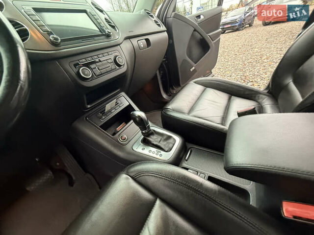 Чорний Фольксваген Тігуан, об'ємом двигуна 2 л та пробігом 238 тис. км за 10599 $, фото 46 на Automoto.ua