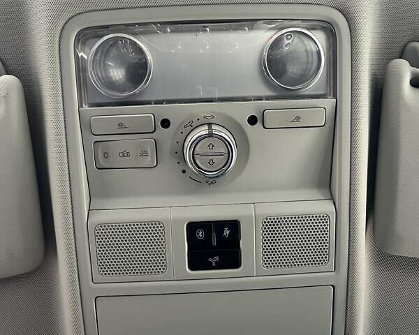 Черный Фольксваген Тигуан, объемом двигателя 2 л и пробегом 237 тыс. км за 10100 $, фото 7 на Automoto.ua