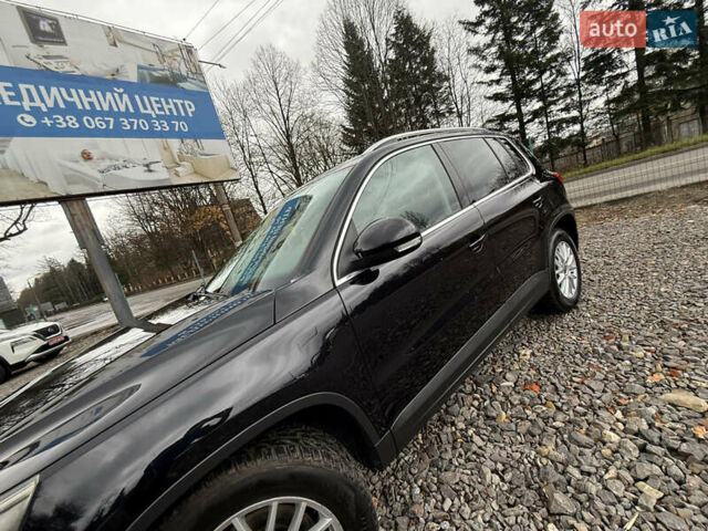 Чорний Фольксваген Тігуан, об'ємом двигуна 2 л та пробігом 238 тис. км за 10599 $, фото 59 на Automoto.ua