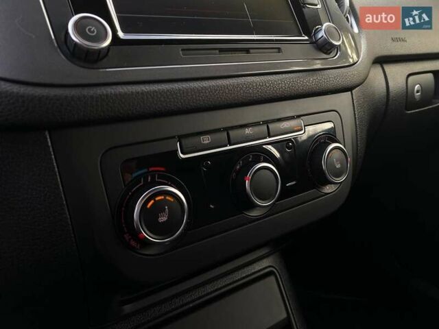 Черный Фольксваген Тигуан, объемом двигателя 1.98 л и пробегом 250 тыс. км за 10999 $, фото 21 на Automoto.ua