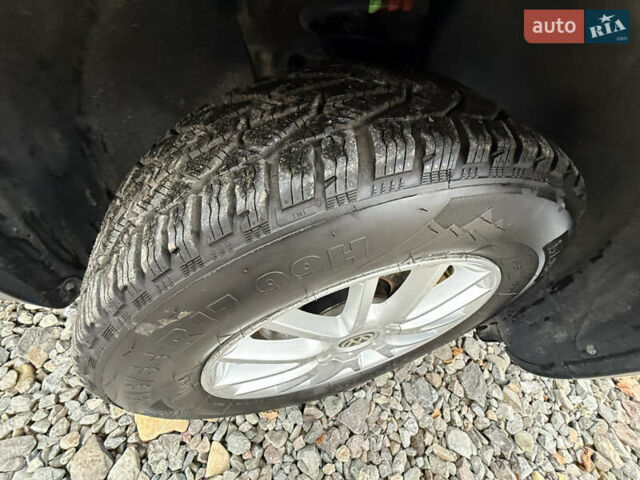 Чорний Фольксваген Тігуан, об'ємом двигуна 2 л та пробігом 238 тис. км за 10599 $, фото 52 на Automoto.ua