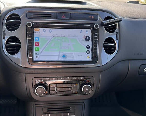 Черный Фольксваген Тигуан, объемом двигателя 1.98 л и пробегом 123 тыс. км за 14800 $, фото 43 на Automoto.ua