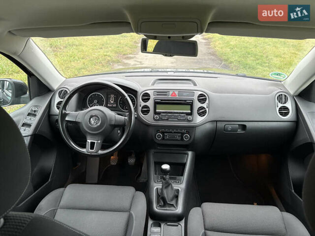 Черный Фольксваген Тигуан, объемом двигателя 1.39 л и пробегом 213 тыс. км за 9399 $, фото 32 на Automoto.ua