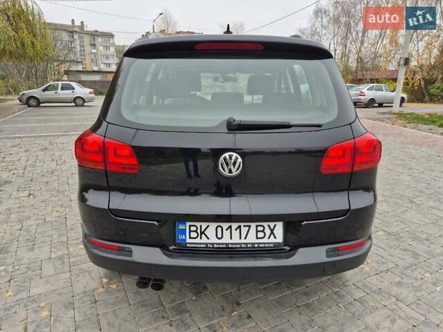 Чорний Фольксваген Тігуан, об'ємом двигуна 1.39 л та пробігом 253 тис. км за 11500 $, фото 6 на Automoto.ua
