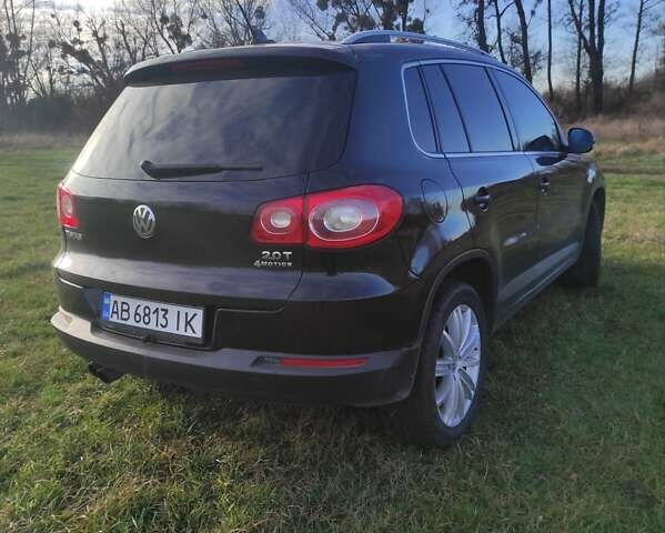 Чорний Фольксваген Тігуан, об'ємом двигуна 2 л та пробігом 285 тис. км за 9700 $, фото 3 на Automoto.ua