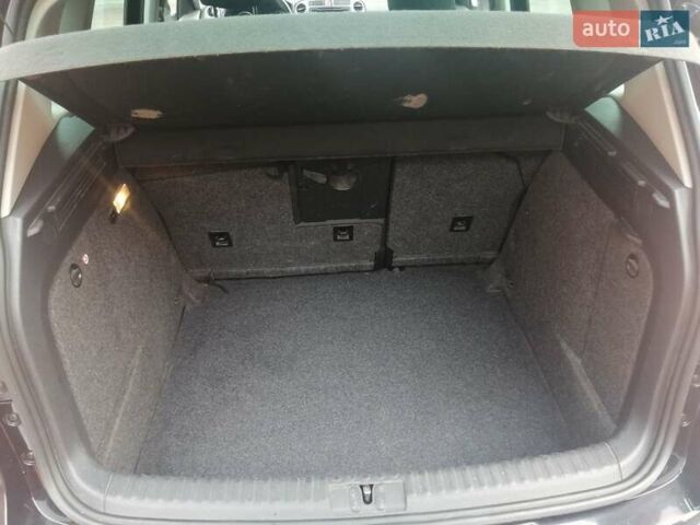 Черный Фольксваген Тигуан, объемом двигателя 1.97 л и пробегом 319 тыс. км за 13300 $, фото 3 на Automoto.ua