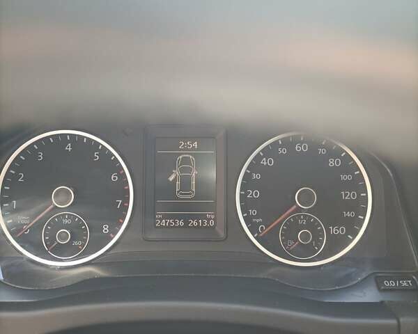 Черный Фольксваген Тигуан, объемом двигателя 2 л и пробегом 259 тыс. км за 11900 $, фото 10 на Automoto.ua