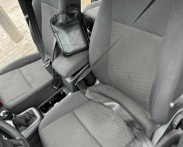 Черный Фольксваген Тигуан, объемом двигателя 1.98 л и пробегом 186 тыс. км за 11000 $, фото 14 на Automoto.ua