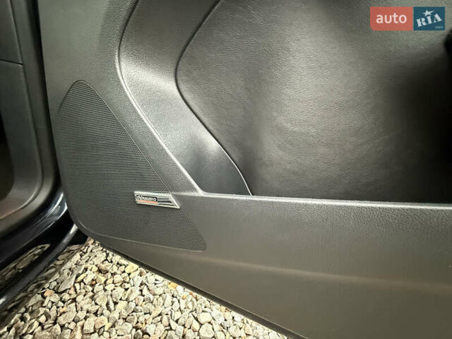 Чорний Фольксваген Тігуан, об'ємом двигуна 2 л та пробігом 238 тис. км за 10599 $, фото 29 на Automoto.ua