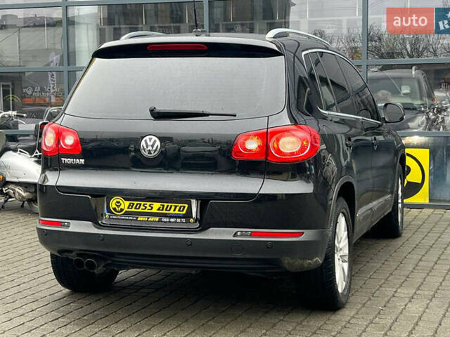 Чорний Фольксваген Тігуан, об'ємом двигуна 1.97 л та пробігом 336 тис. км за 14100 $, фото 5 на Automoto.ua
