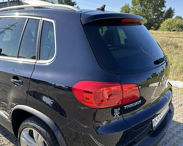 Черный Фольксваген Тигуан, объемом двигателя 1.98 л и пробегом 123 тыс. км за 14800 $, фото 61 на Automoto.ua