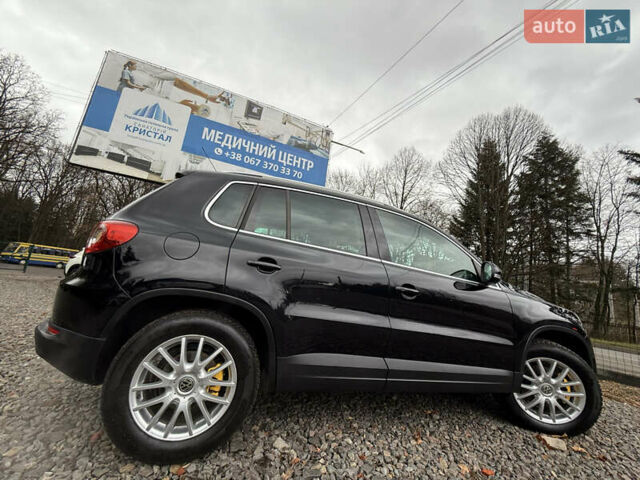 Чорний Фольксваген Тігуан, об'ємом двигуна 2 л та пробігом 238 тис. км за 10599 $, фото 12 на Automoto.ua