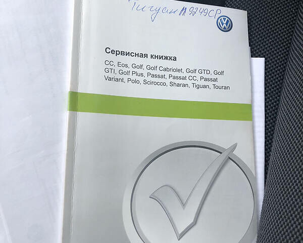 Черный Фольксваген Тигуан, объемом двигателя 2 л и пробегом 72 тыс. км за 16000 $, фото 33 на Automoto.ua