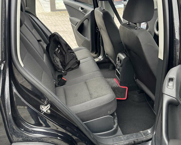 Черный Фольксваген Тигуан, объемом двигателя 1.98 л и пробегом 186 тыс. км за 11000 $, фото 25 на Automoto.ua