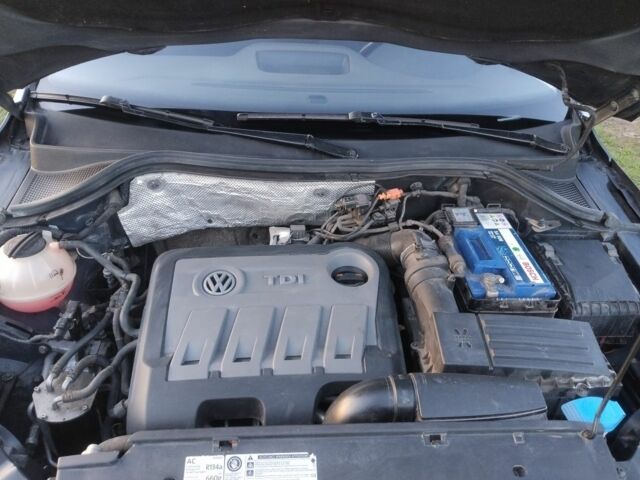 Чорний Фольксваген Тігуан, об'ємом двигуна 2 л та пробігом 370 тис. км за 8600 $, фото 4 на Automoto.ua