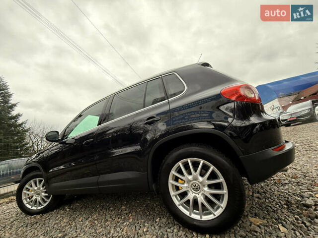 Чорний Фольксваген Тігуан, об'ємом двигуна 2 л та пробігом 238 тис. км за 10599 $, фото 17 на Automoto.ua