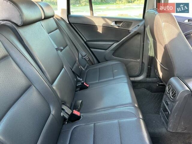 Черный Фольксваген Тигуан, объемом двигателя 2 л и пробегом 237 тыс. км за 10100 $, фото 16 на Automoto.ua