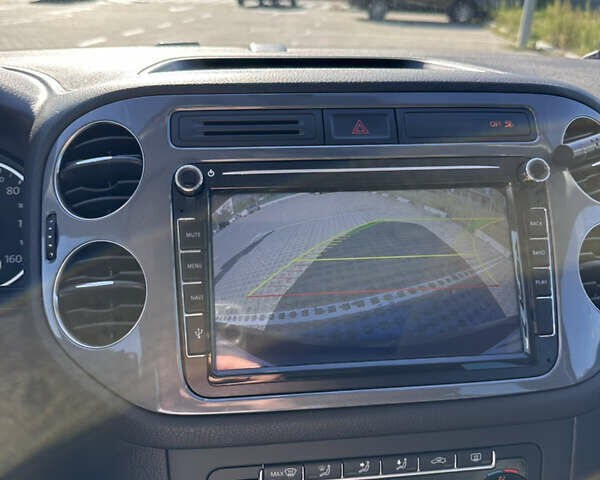 Черный Фольксваген Тигуан, объемом двигателя 1.98 л и пробегом 123 тыс. км за 14800 $, фото 45 на Automoto.ua