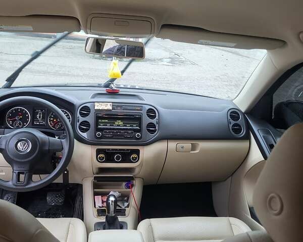 Черный Фольксваген Тигуан, объемом двигателя 1.98 л и пробегом 182 тыс. км за 9555 $, фото 11 на Automoto.ua