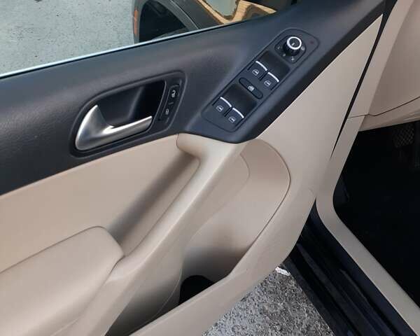 Чорний Фольксваген Тігуан, об'ємом двигуна 1.98 л та пробігом 231 тис. км за 10500 $, фото 16 на Automoto.ua