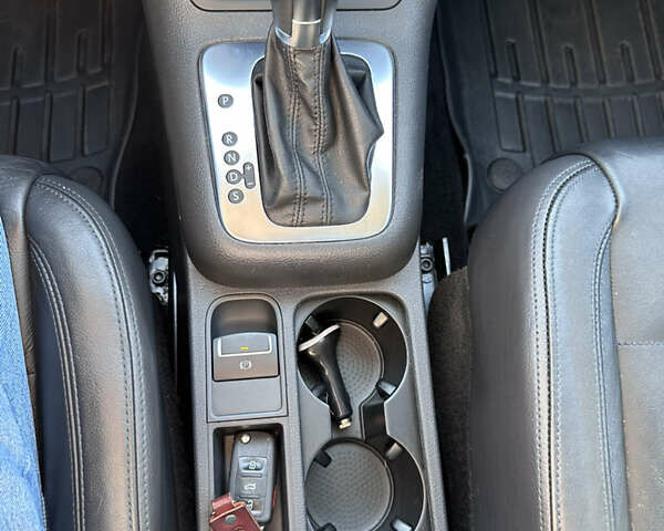 Черный Фольксваген Тигуан, объемом двигателя 1.98 л и пробегом 123 тыс. км за 14800 $, фото 41 на Automoto.ua