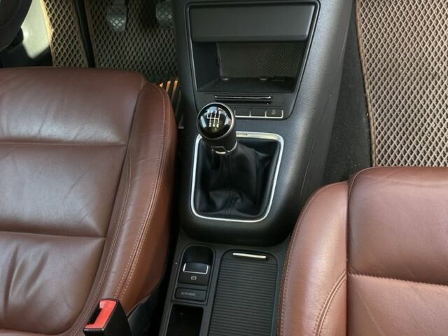 Чорний Фольксваген Тігуан, об'ємом двигуна 2 л та пробігом 230 тис. км за 13000 $, фото 10 на Automoto.ua