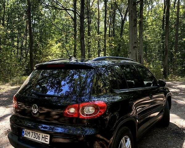 Черный Фольксваген Тигуан, объемом двигателя 2 л и пробегом 250 тыс. км за 12000 $, фото 15 на Automoto.ua