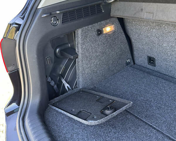 Черный Фольксваген Тигуан, объемом двигателя 1.98 л и пробегом 123 тыс. км за 14800 $, фото 66 на Automoto.ua