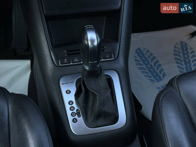 Чорний Фольксваген Тігуан, об'ємом двигуна 2 л та пробігом 257 тис. км за 12800 $, фото 24 на Automoto.ua