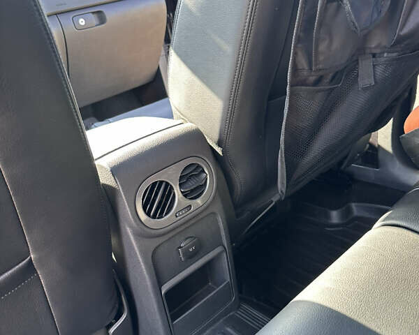 Черный Фольксваген Тигуан, объемом двигателя 1.98 л и пробегом 123 тыс. км за 14800 $, фото 15 на Automoto.ua