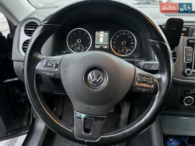Черный Фольксваген Тигуан, объемом двигателя 1.98 л и пробегом 169 тыс. км за 12000 $, фото 9 на Automoto.ua