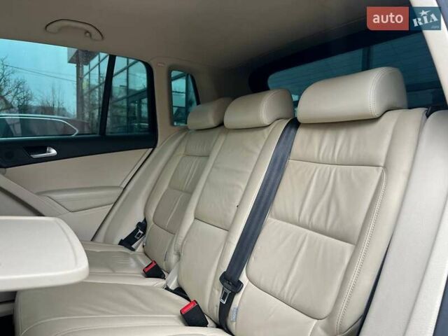 Чорний Фольксваген Тігуан, об'ємом двигуна 1.97 л та пробігом 336 тис. км за 14100 $, фото 22 на Automoto.ua