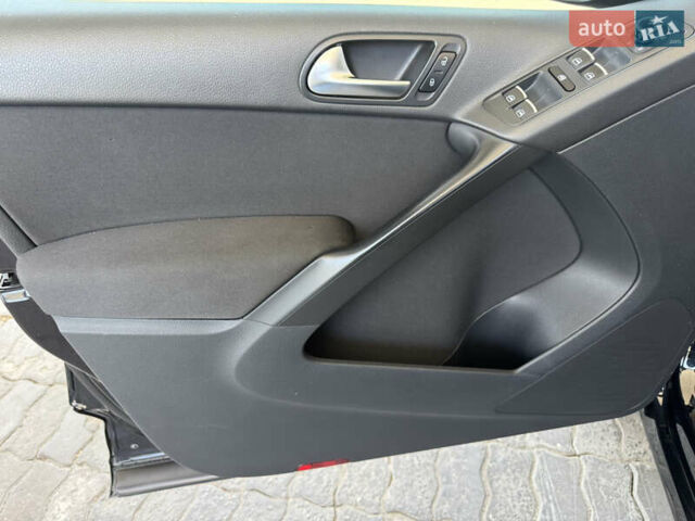 Черный Фольксваген Тигуан, объемом двигателя 1.98 л и пробегом 189 тыс. км за 10700 $, фото 9 на Automoto.ua