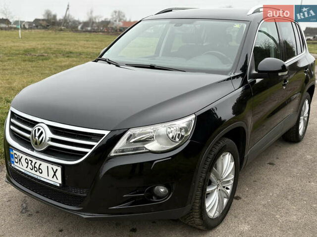 Черный Фольксваген Тигуан, объемом двигателя 1.39 л и пробегом 213 тыс. км за 9399 $, фото 14 на Automoto.ua