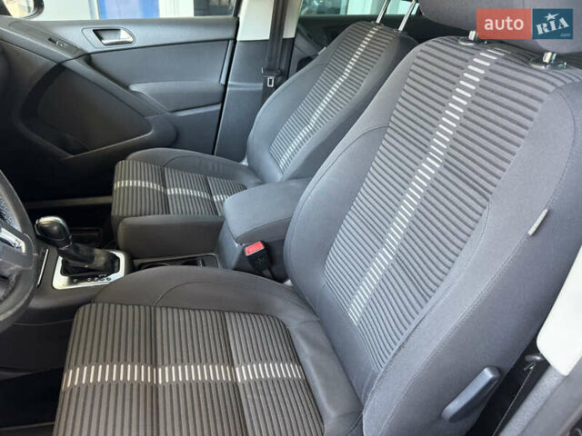 Черный Фольксваген Тигуан, объемом двигателя 1.98 л и пробегом 189 тыс. км за 10700 $, фото 13 на Automoto.ua