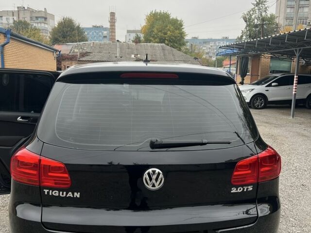 Черный Фольксваген Тигуан, объемом двигателя 2 л и пробегом 215 тыс. км за 10300 $, фото 4 на Automoto.ua
