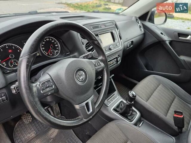 Чорний Фольксваген Тігуан, об'ємом двигуна 1.39 л та пробігом 253 тис. км за 11500 $, фото 16 на Automoto.ua