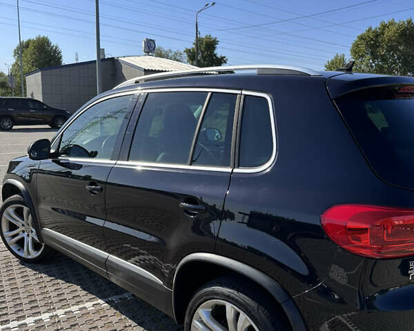 Черный Фольксваген Тигуан, объемом двигателя 1.98 л и пробегом 123 тыс. км за 14800 $, фото 3 на Automoto.ua