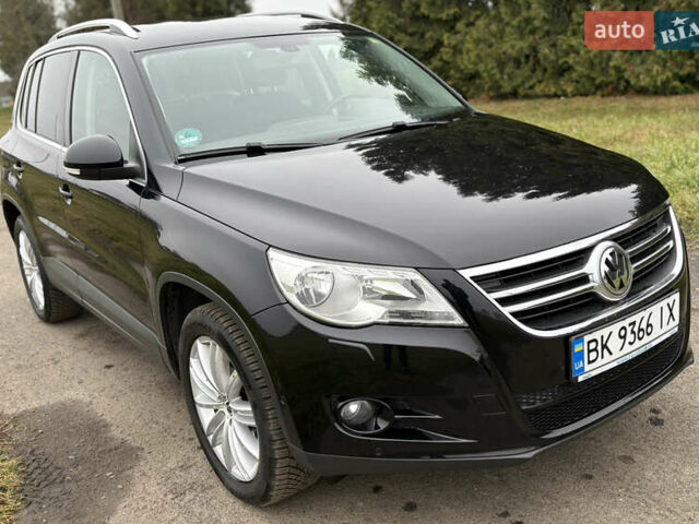 Черный Фольксваген Тигуан, объемом двигателя 1.39 л и пробегом 213 тыс. км за 9399 $, фото 12 на Automoto.ua